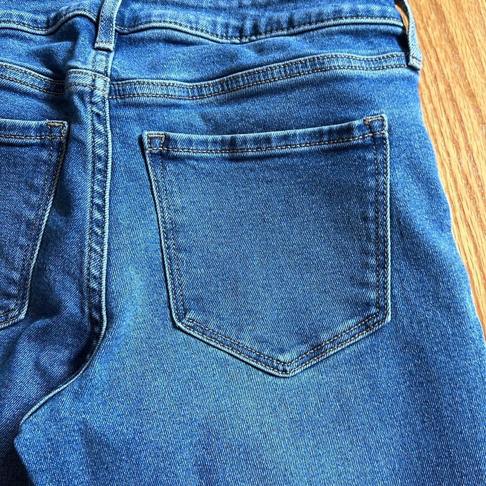 Old Navy Mid Rise Rockstar Super Skinny Jeans - Picture 4 of 4